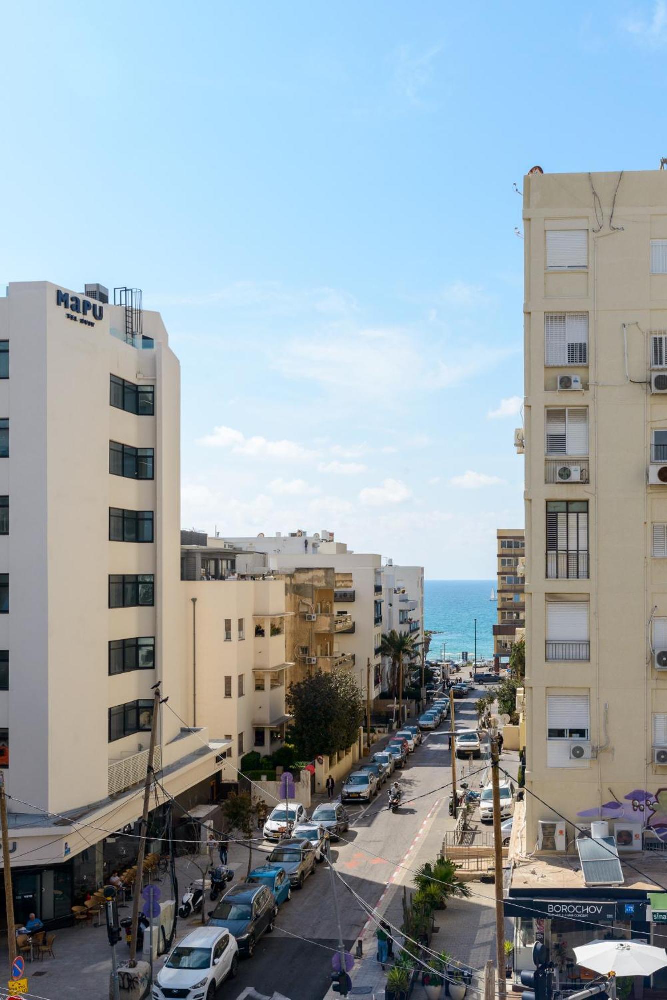 Bauhaus 2br With Sea View & Balcony By Feelhome Apartment Tel Aviv